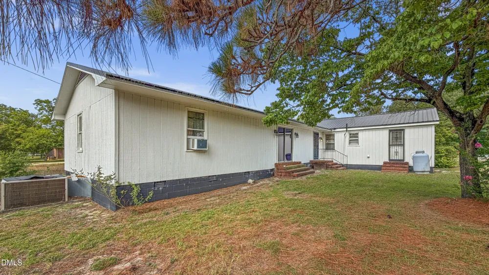 10027 Garland Highway Clinton, NC 28328