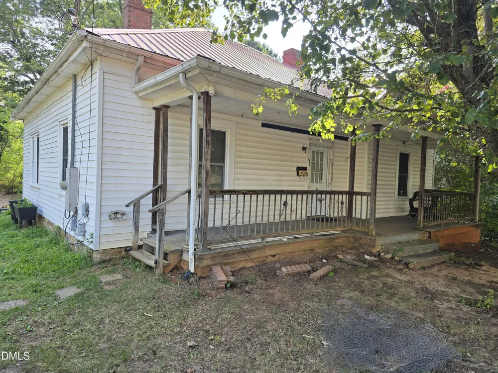 124 Academy Street Roxboro, NC 27573