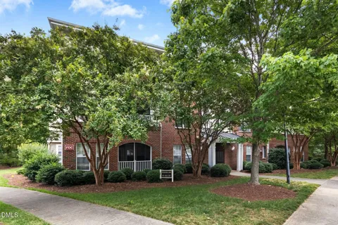 613 Ives Court