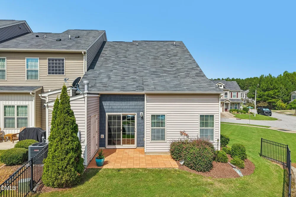 238 Beaconwood Lane Holly Springs, NC 27540