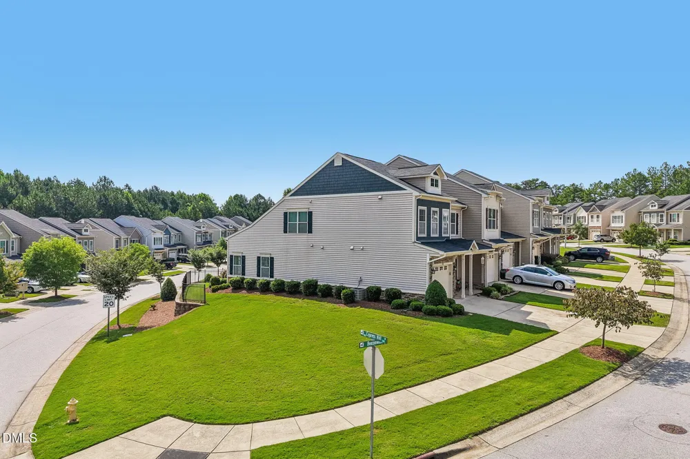 238 Beaconwood Lane Holly Springs, NC 27540
