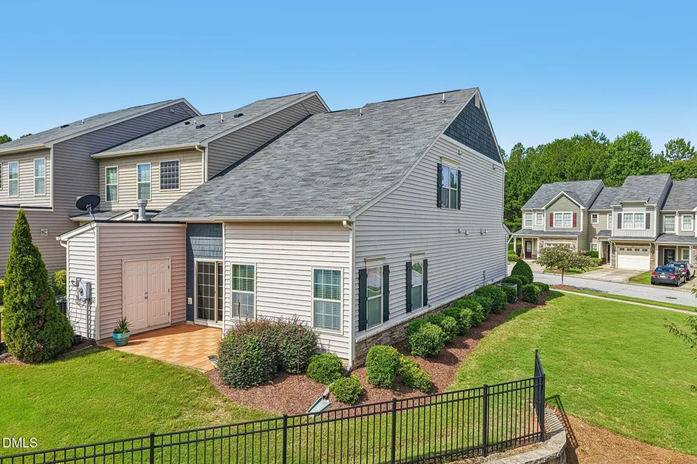 238 Beaconwood Lane Holly Springs, NC 27540