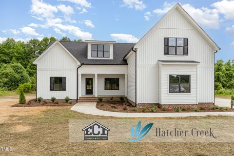 105 Woodland Creek Way