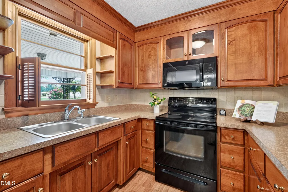 6269 Flower Hill Road Kenly, NC 27542