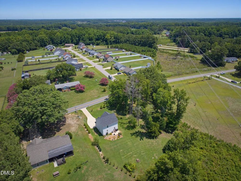 582 Roberts Road Willow Springs, NC 27592