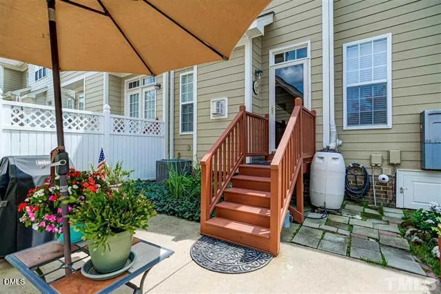 1109 Front Gate Lane Wake Forest, NC 27587