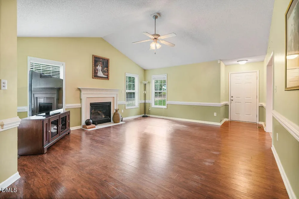 299 Park Lane Coats, NC 27521