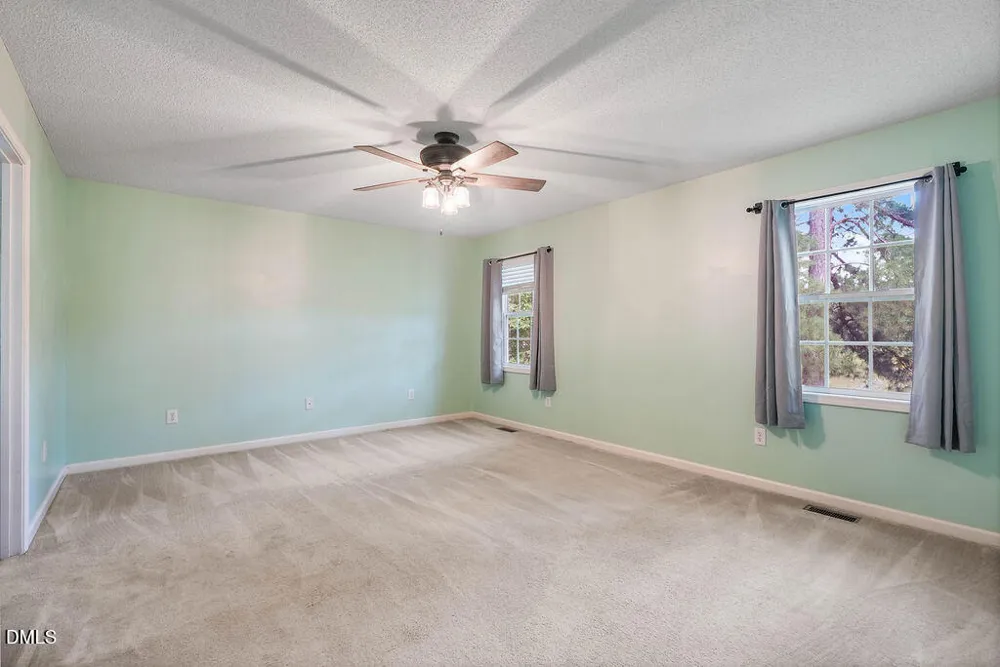 299 Park Lane Coats, NC 27521