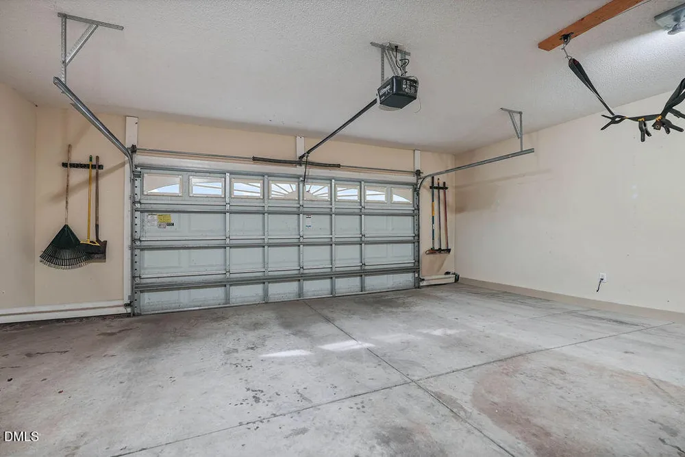 299 Park Lane Coats, NC 27521