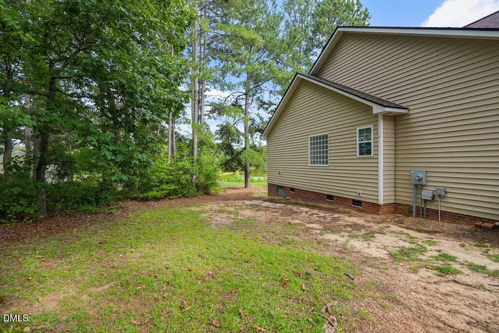 299 Park Lane Coats, NC 27521