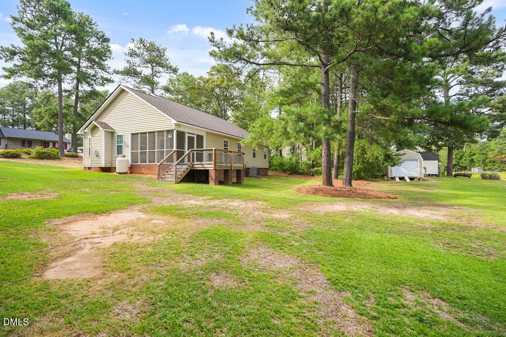 299 Park Lane Coats, NC 27521