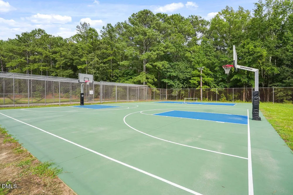 299 Park Lane Coats, NC 27521