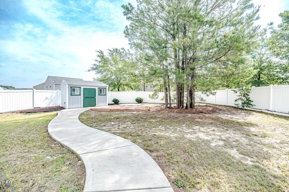 305 Battery Way Bunnlevel, NC 28323