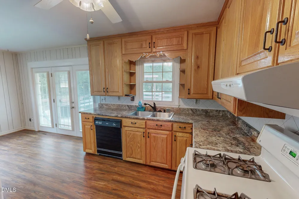 907 Frank Street Roxboro, NC 27573