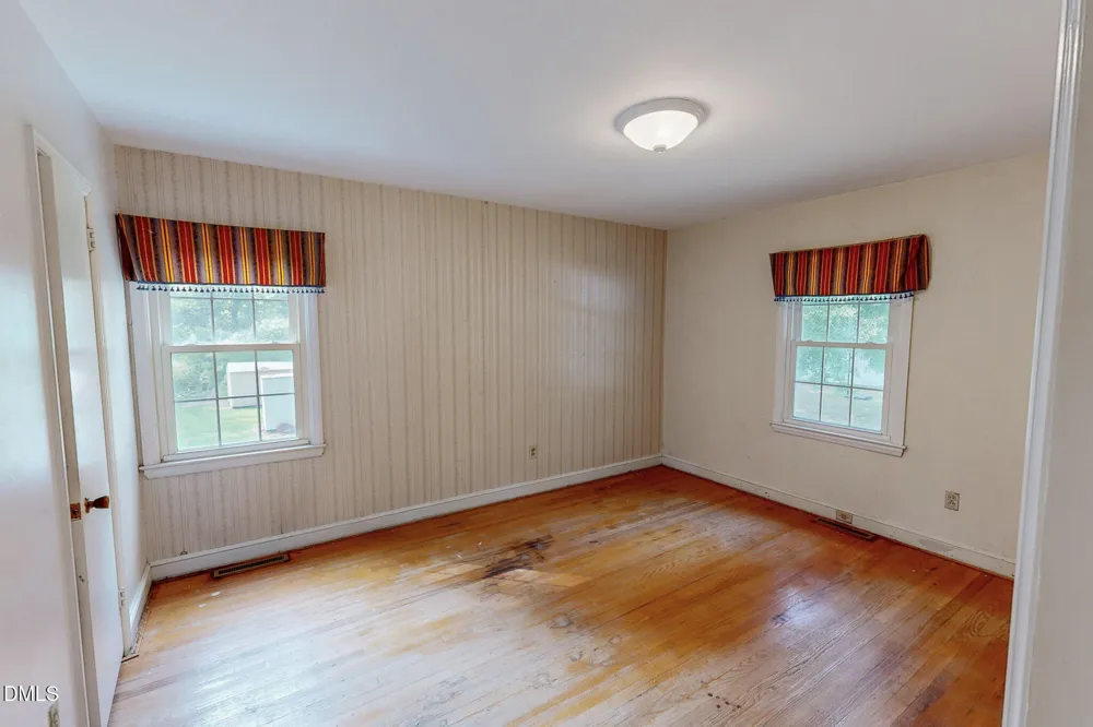 907 Frank Street Roxboro, NC 27573
