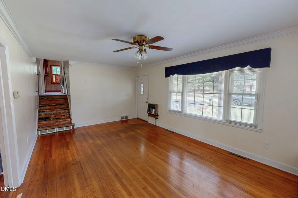 907 Frank Street Roxboro, NC 27573