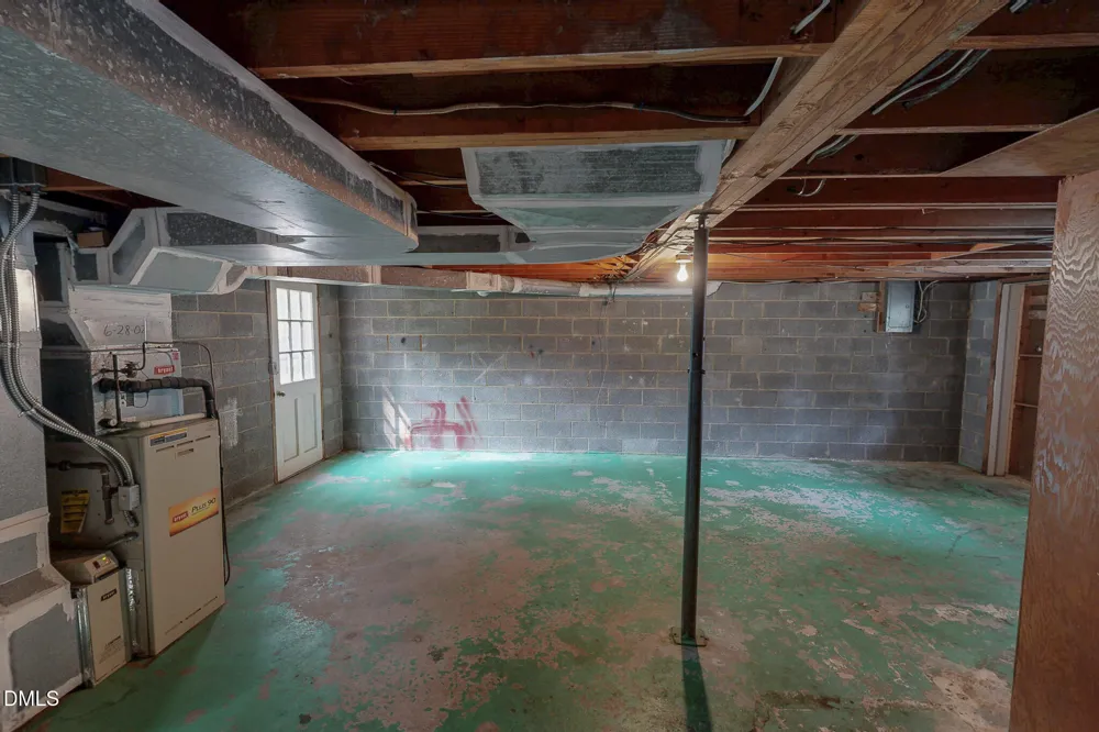 907 Frank Street Roxboro, NC 27573