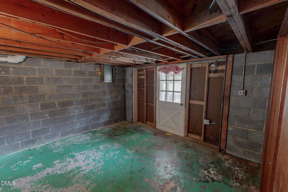 907 Frank Street Roxboro, NC 27573