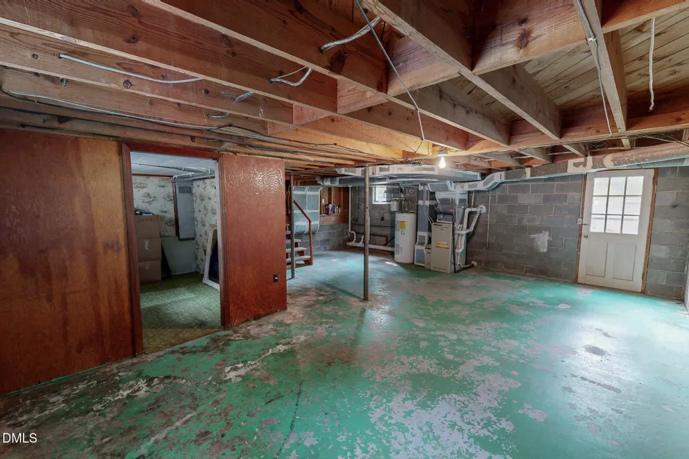907 Frank Street Roxboro, NC 27573