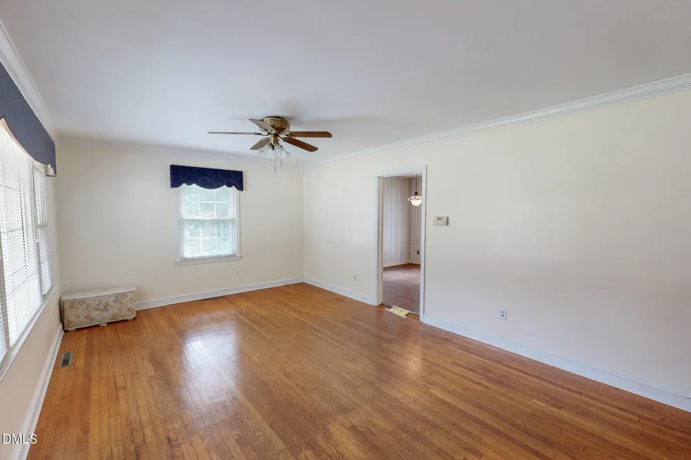 907 Frank Street Roxboro, NC 27573