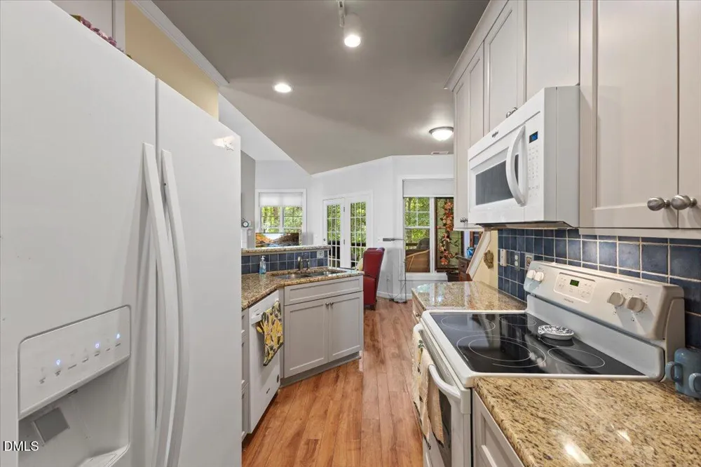 153 Summit Oaks Lane Holly Springs, NC 27540