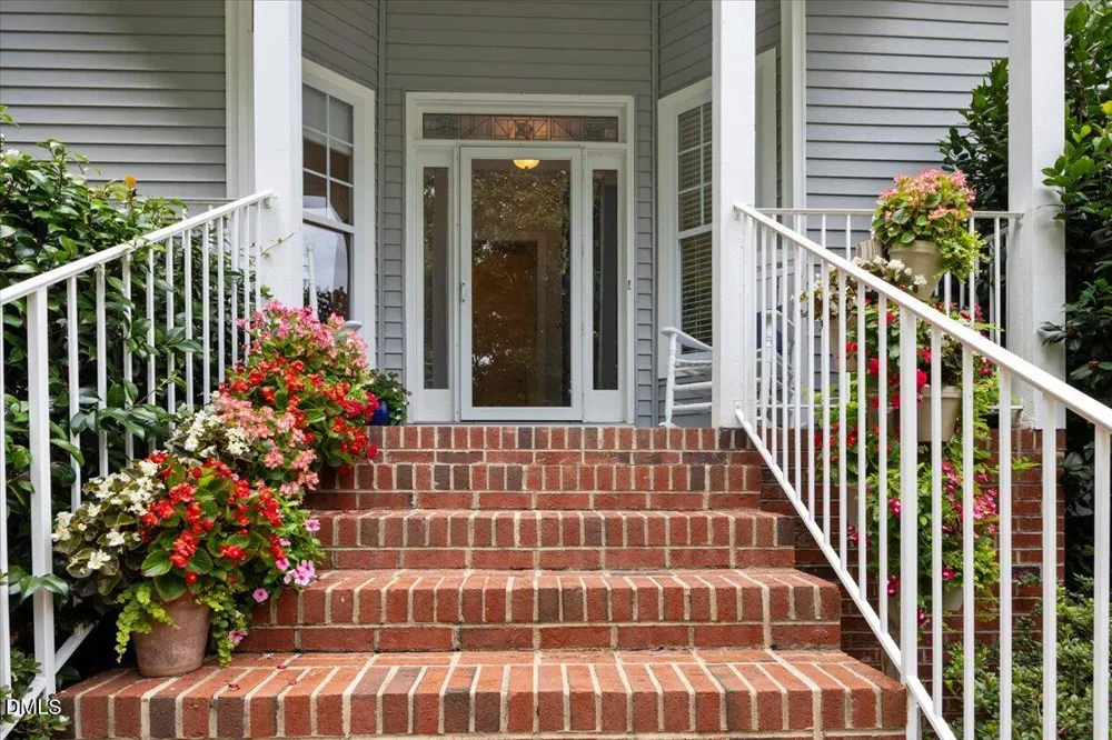 153 Summit Oaks Lane Holly Springs, NC 27540