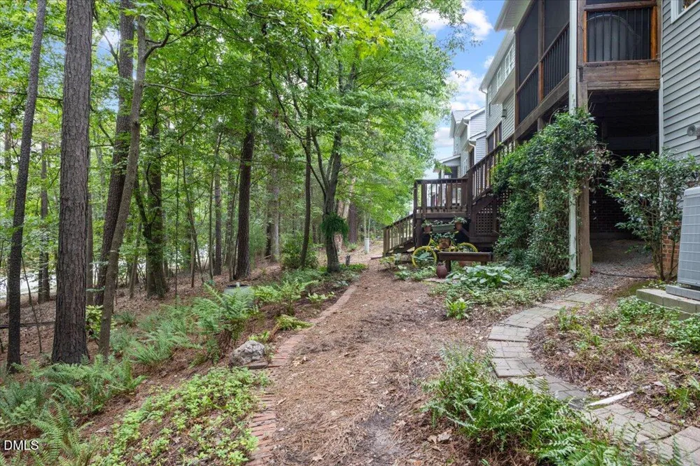 153 Summit Oaks Lane Holly Springs, NC 27540