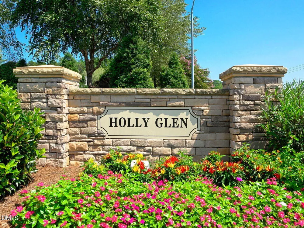 153 Summit Oaks Lane Holly Springs, NC 27540