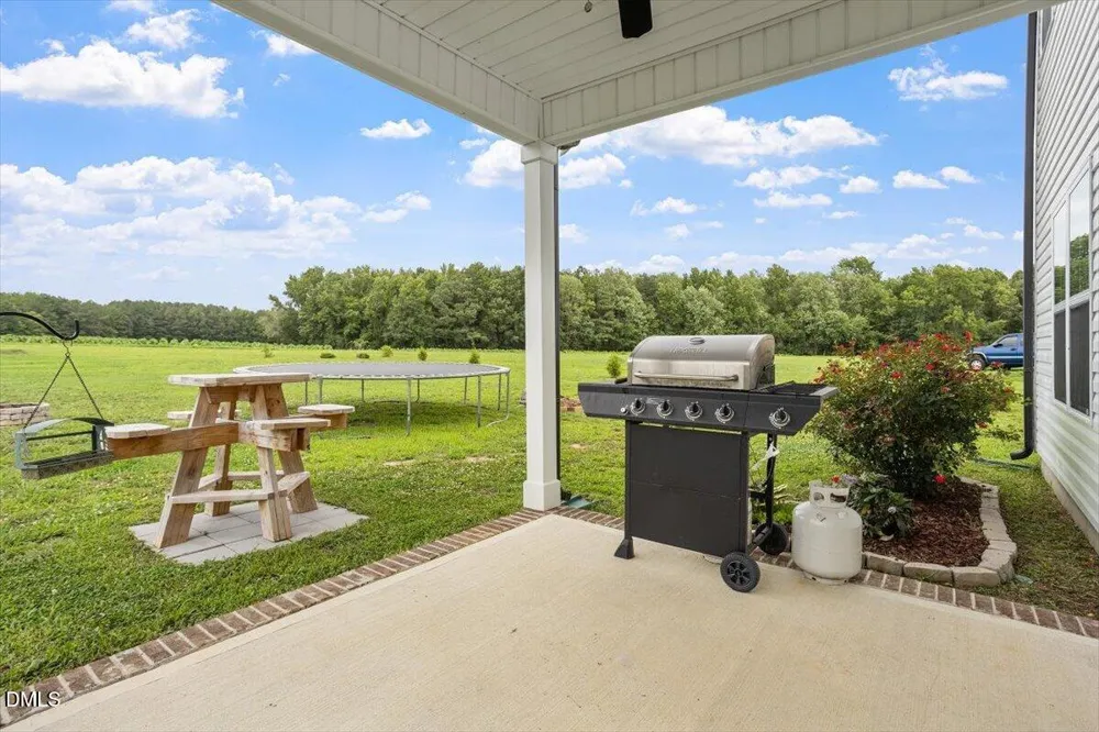 155 Colby Farm Drive Kenly, NC 27542