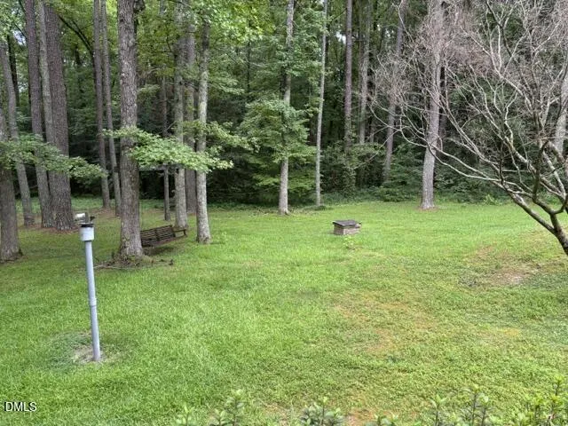 10608 Lake Place Zebulon, NC 27597