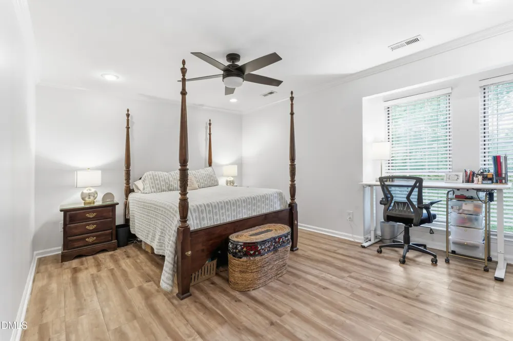 1006 Kingswood Drive #J Chapel Hill, NC 27517