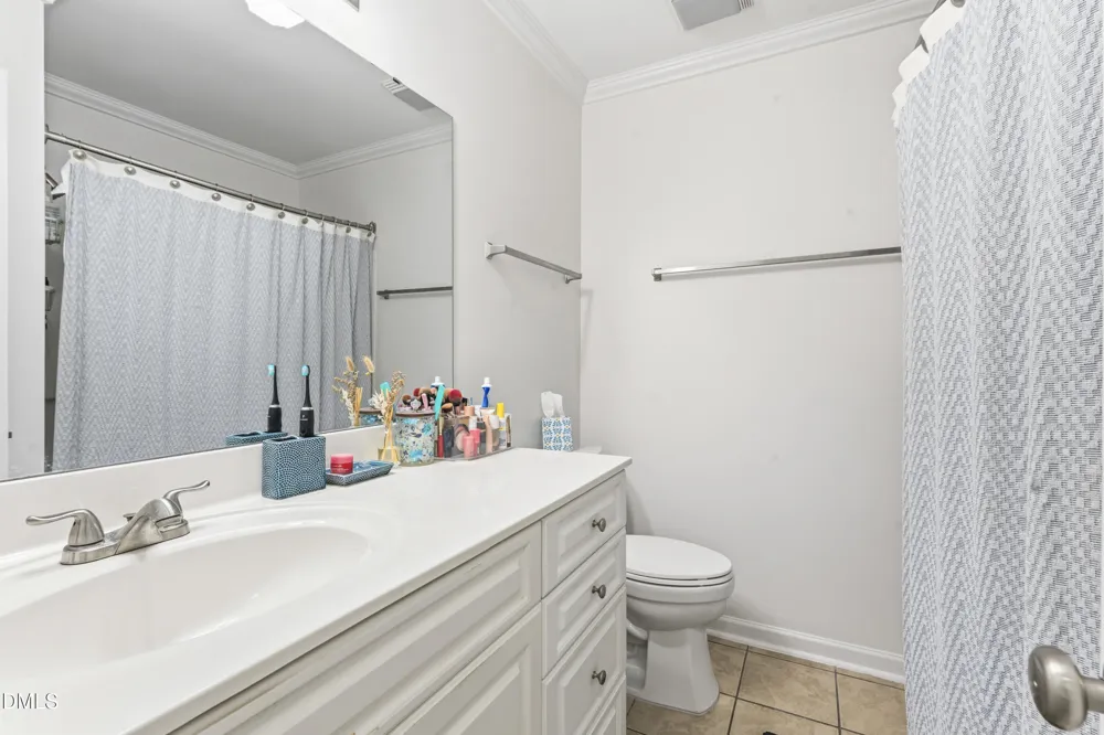 1006 Kingswood Drive #J Chapel Hill, NC 27517