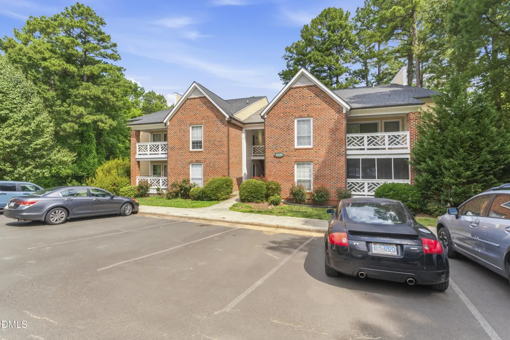 1006 Kingswood Drive #J Chapel Hill, NC 27517