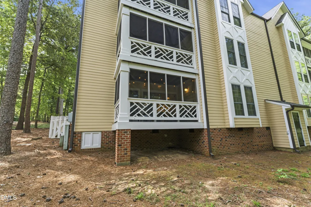 1006 Kingswood Drive #J Chapel Hill, NC 27517