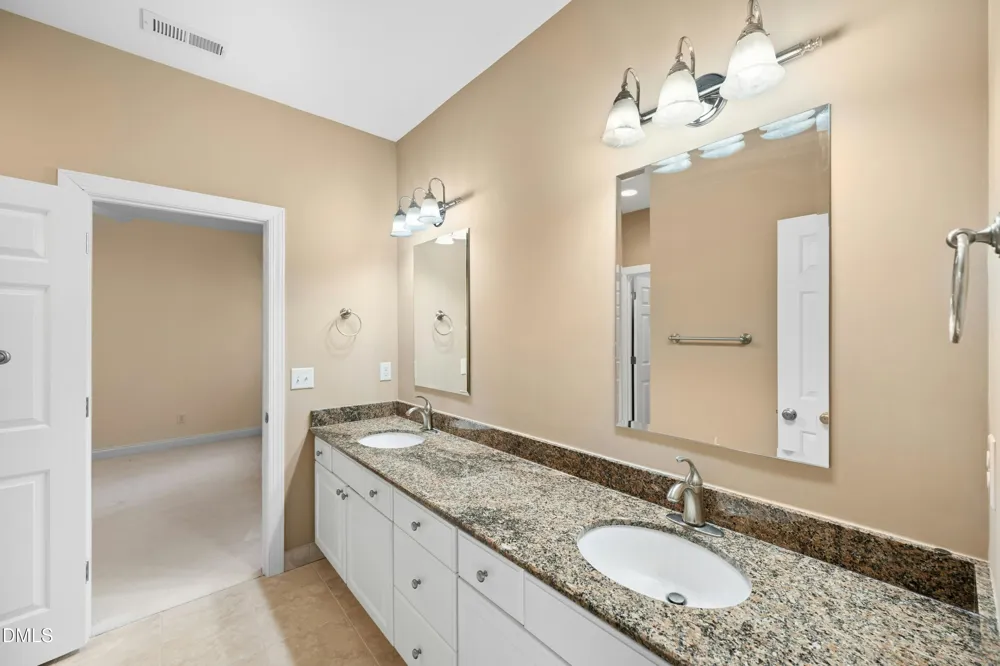 915 Cabin Creek Pittsboro, NC 27312
