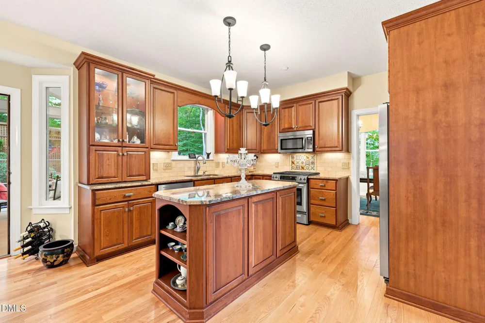 102 Robert Hunt Drive Carrboro, NC 27510