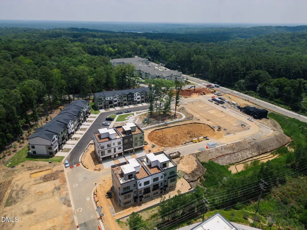 1135 Booth Park Boulevard Chapel Hill, NC 27514