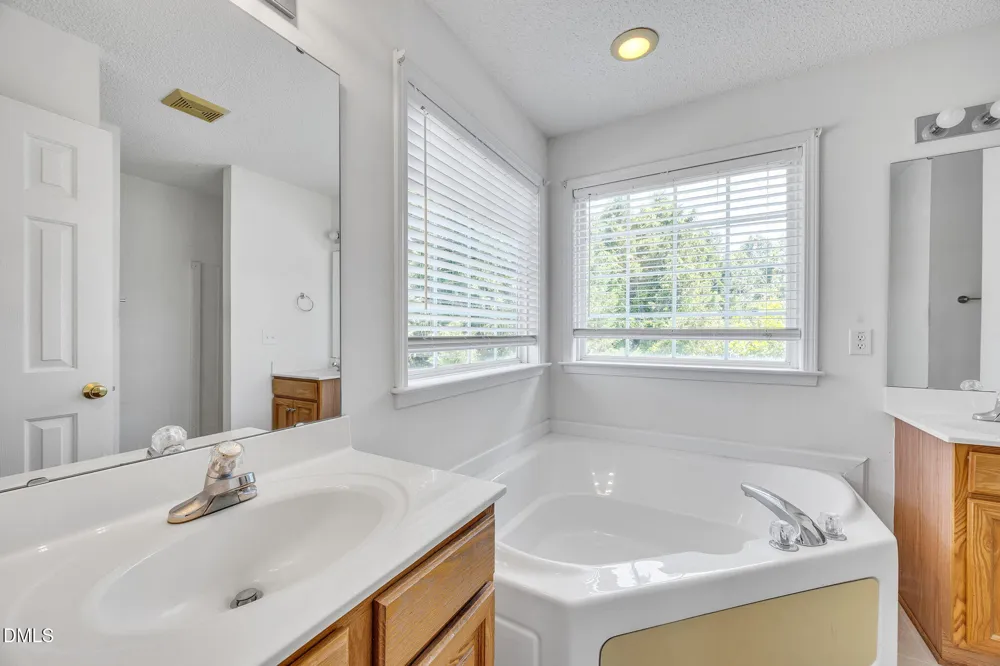 2252 Rowland Pond Drive Willow Springs, NC 27592