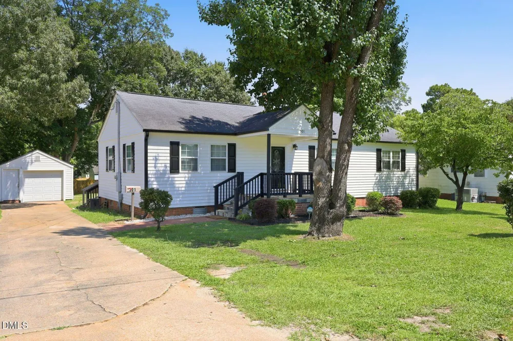 301 9th Erwin, NC 28339