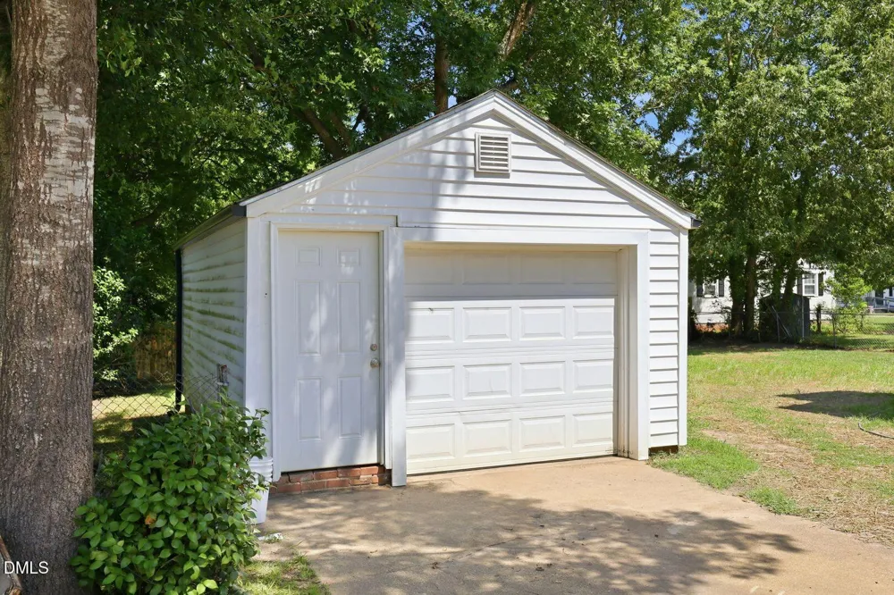 301 9th Erwin, NC 28339