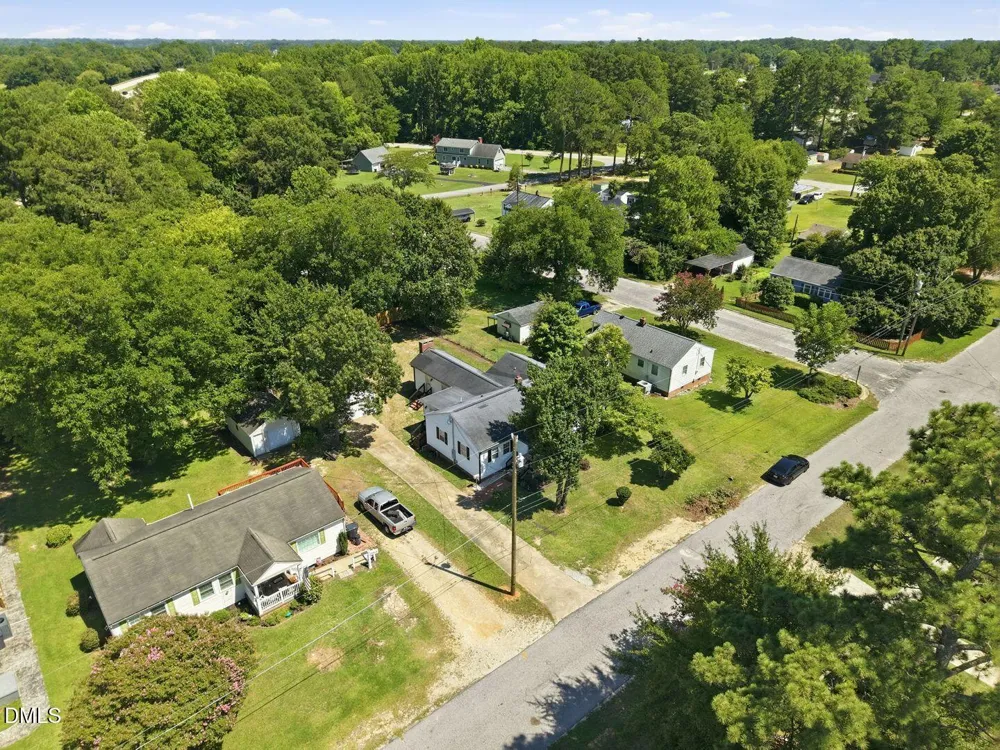 301 9th Erwin, NC 28339