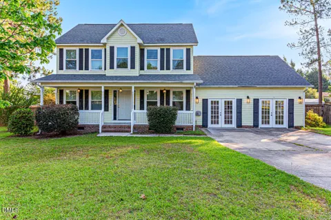 142 Richmond Park Drive