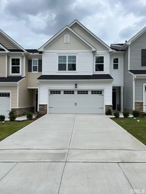 192 Tumbling Rock Way