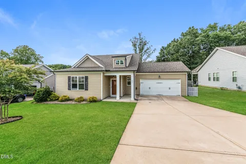 96 Mae Court