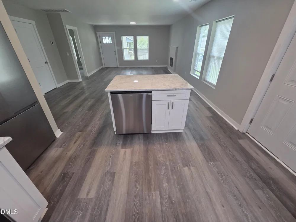 523 E Nelson Avenue Wake Forest, NC 27587