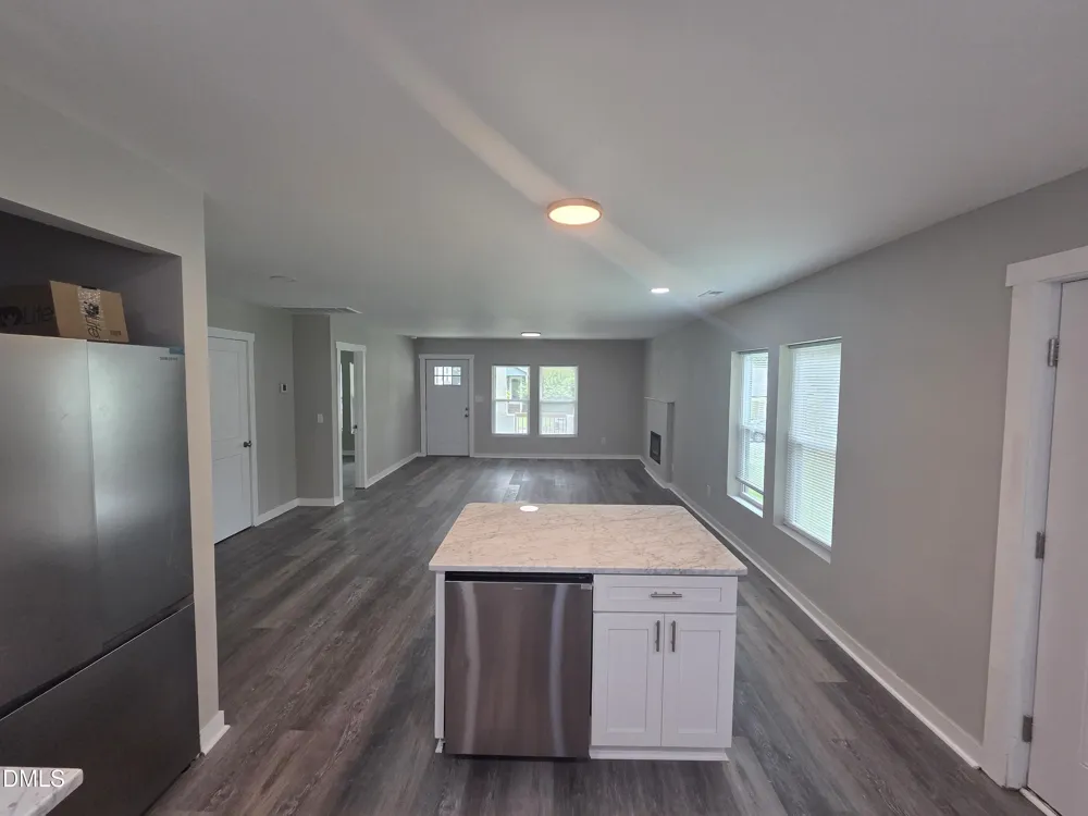 523 E Nelson Avenue Wake Forest, NC 27587