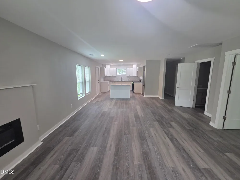 523 E Nelson Avenue Wake Forest, NC 27587