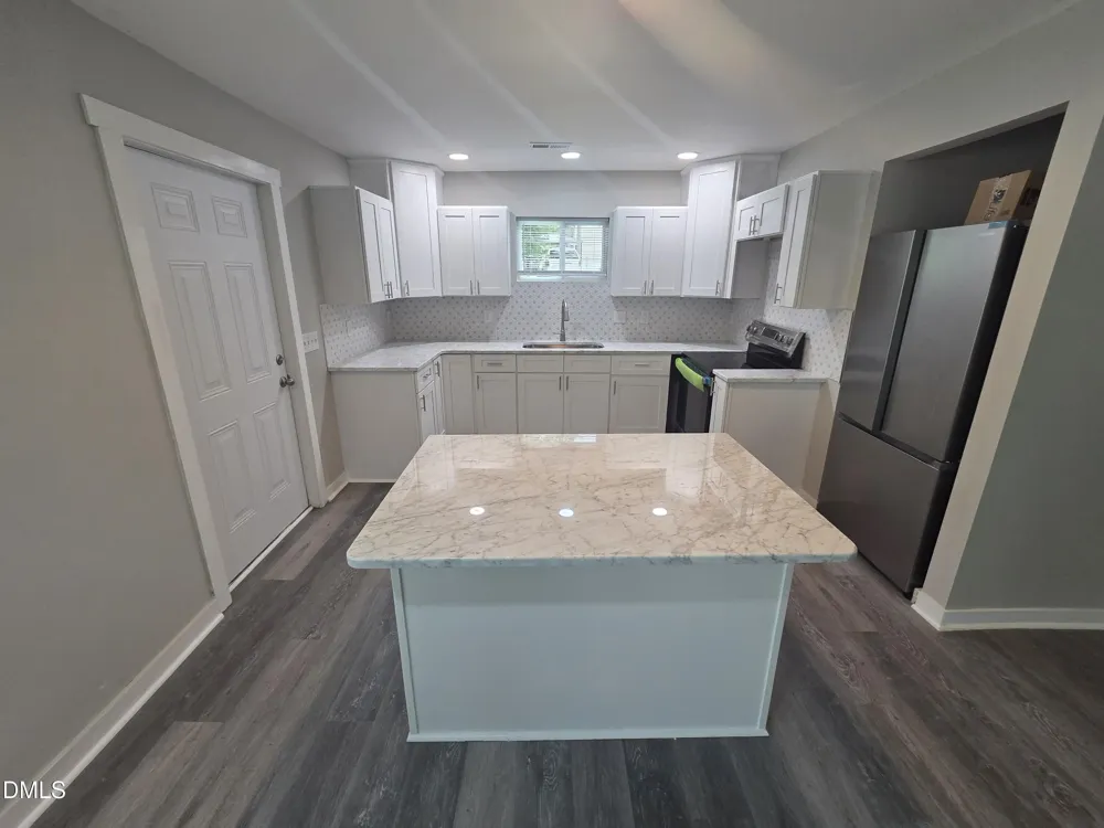 523 E Nelson Avenue Wake Forest, NC 27587