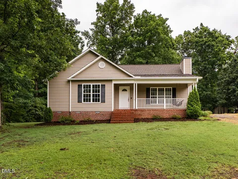 3955 Chucks Court