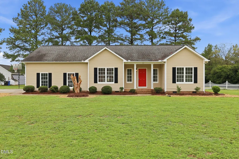 90 Fred Mcleod Lane Coats, NC 27521